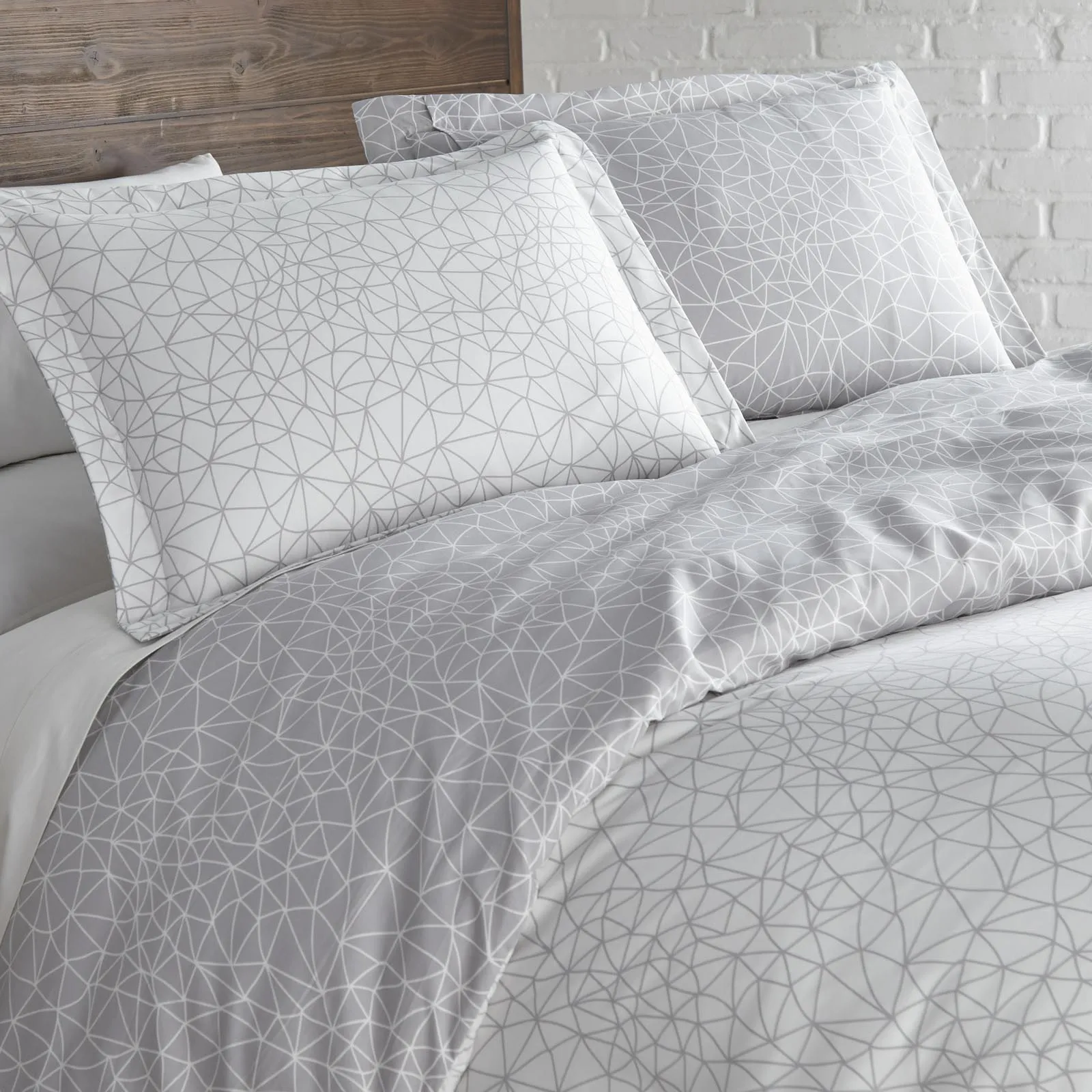 Geometric Maze Reversible Comforter Set