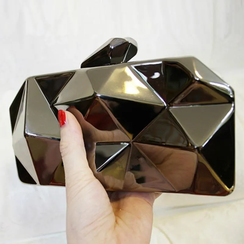 Geometric Three-dimensional Bag